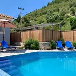 Dimarion Villa *