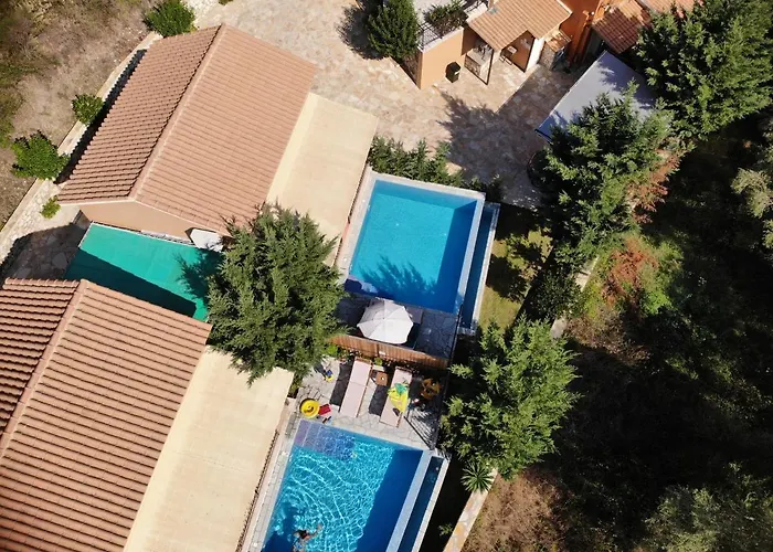 Dimarion Villa *
