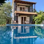 Villa Dimarion *