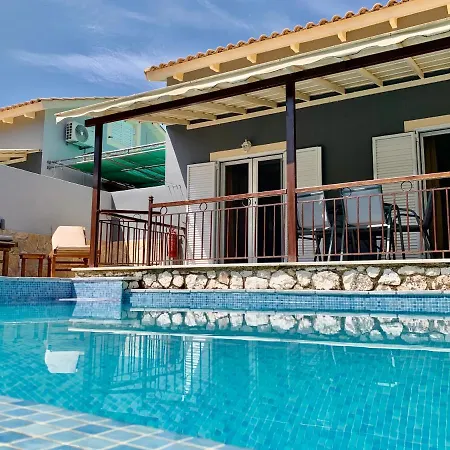 Dimarion Villas * Áyios Nikítas