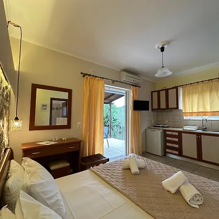 Dimarion * Áyios Nikítas